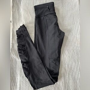 Lululemon Black Ruched Side Workout Leggings